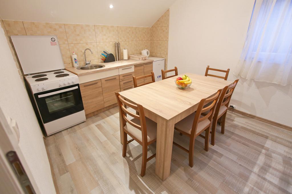 Central Located Guest House Мостар Экстерьер фото